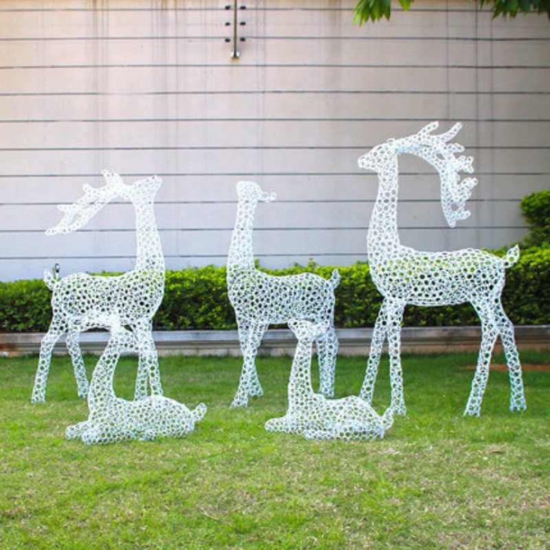 Gardening Tools Sketch - 잔디밭 야외 속이 빈 시카 사슴